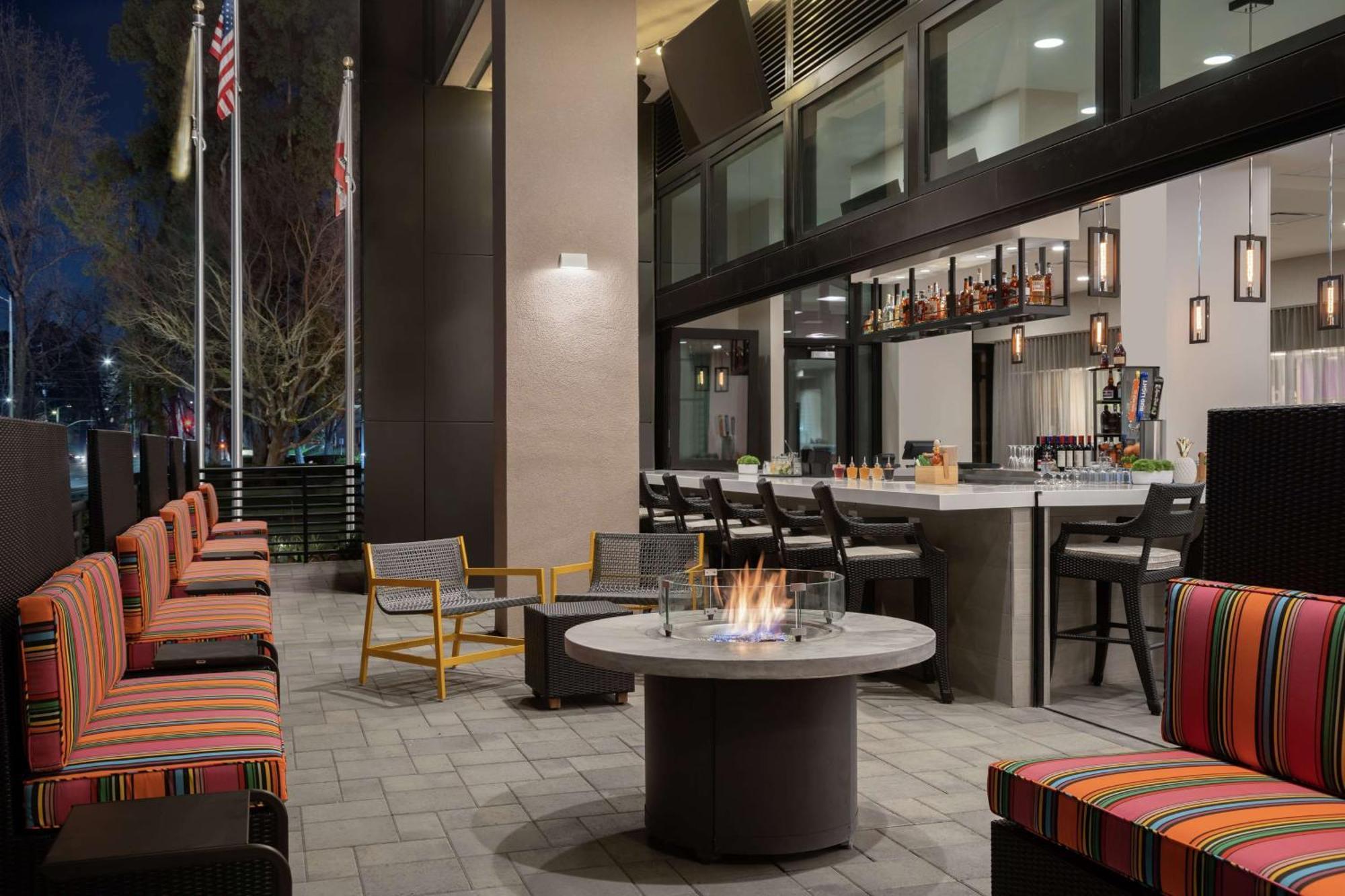 Home2 Suites By Hilton Woodland Hills Los Angeles Ngoại thất bức ảnh